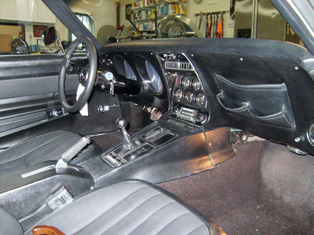 19690000 Blue Chevrolet Corvette Coupe