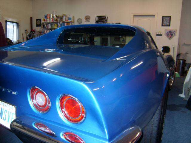 19690000 Blue Chevrolet Corvette Coupe
