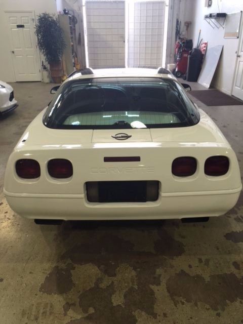 1993 White Chevrolet Corvette