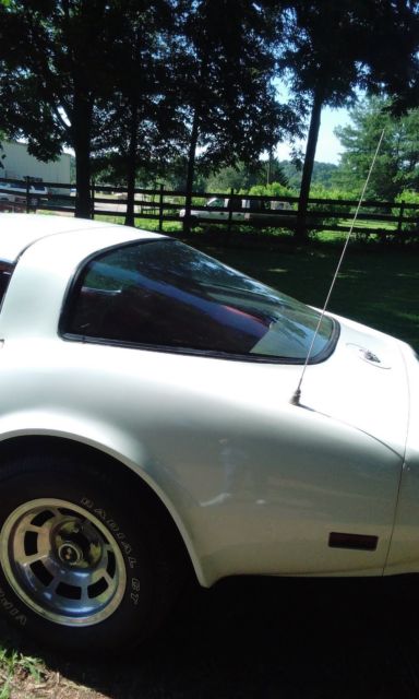 1978 white Chevrolet Corvette