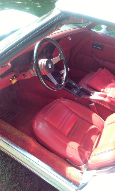 1978 white Chevrolet Corvette