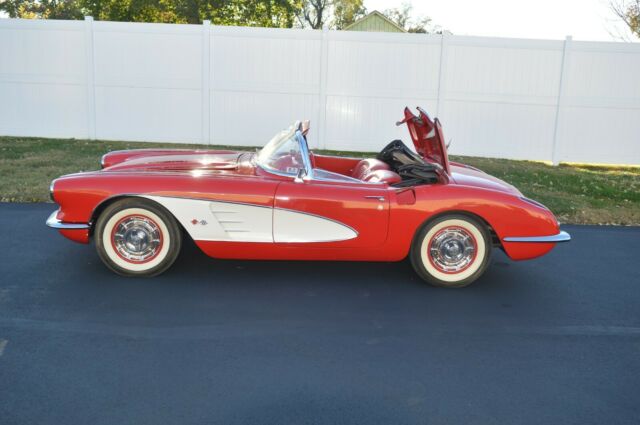 1960 RED Chevrolet Corvette Convertible