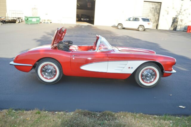 1960 RED Chevrolet Corvette Convertible