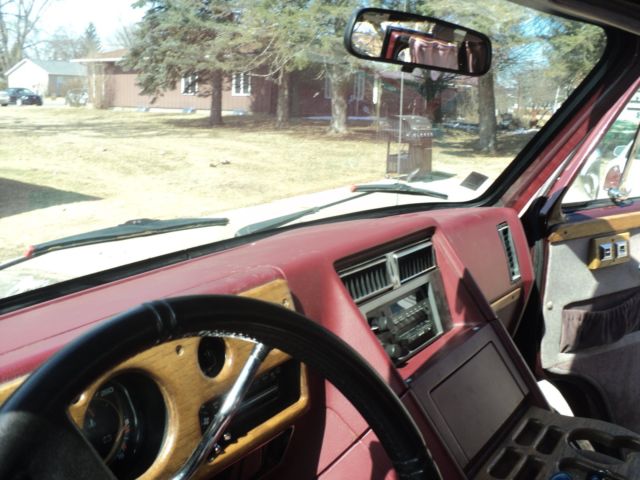 1990 Burgundy Chevrolet G20 Van Standard Passenger Van