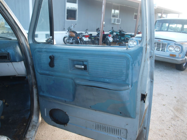 1977 white Chevrolet C-10 pickup