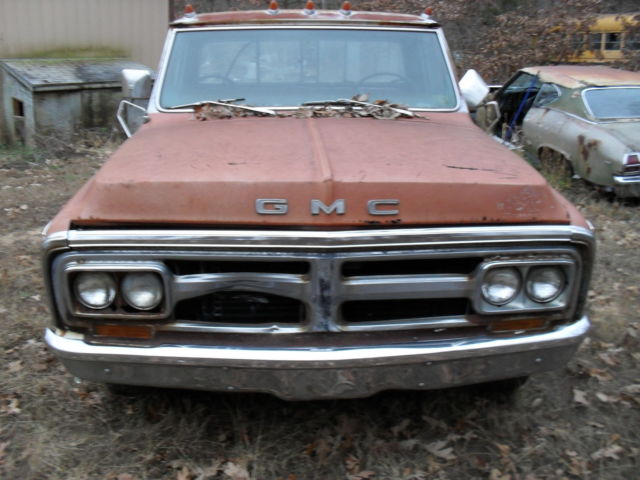 1972 Gold Chevrolet C/K Pickup 1500 Cab & Chassis
