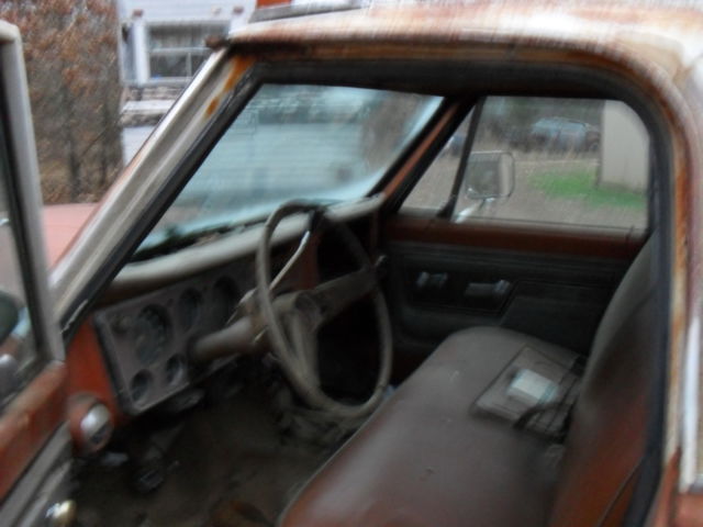 1972 Gold Chevrolet C/K Pickup 1500 Cab & Chassis