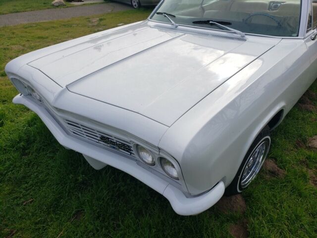 1966 White Chevrolet Impala Cab & Chassis