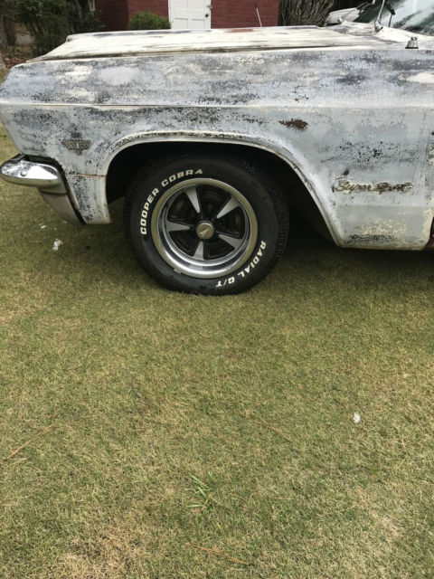 1965 Ermine white  Chevrolet Impala 2 door hardtop