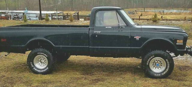 1968 Black Chevrolet C/K Pickup 1500 k10 fleetside
