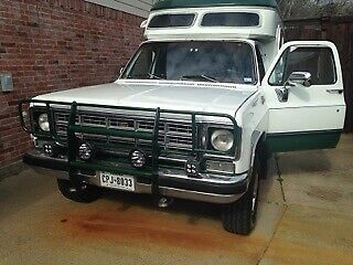 1976 White Chevrolet Blazer Camper