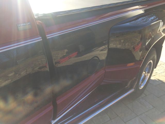 1992 Maroon/ Black Chevrolet Other Pickups Extended Cab Pickup