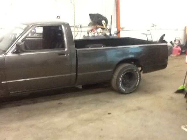 1985 Gray Chevrolet S-10 Standard Cab Pickup