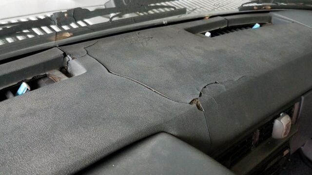 1991 Green, White Chevrolet S-10 Standard Cab Pickup