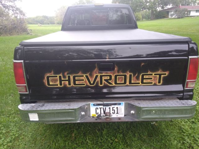 1986 Black Chevrolet S-10 Extended Cab Pickup