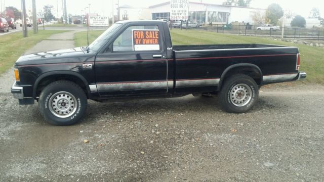 1985 Black Chevrolet S-10 Cab & Chassis