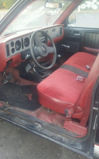 1985 Black Chevrolet S-10 Cab & Chassis
