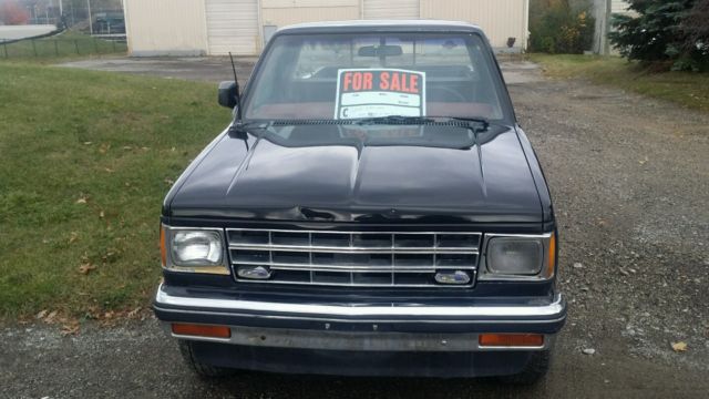 1985 Black Chevrolet S-10 Cab & Chassis