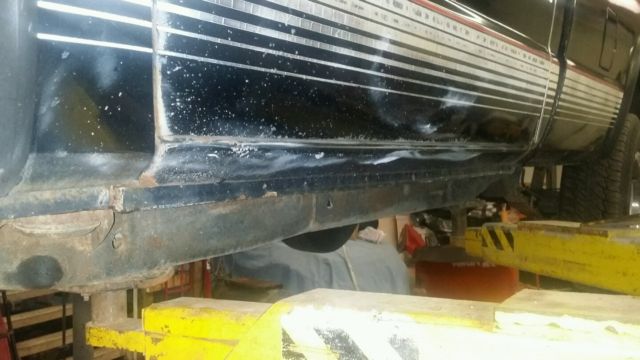 1985 Black Chevrolet S-10 Cab & Chassis