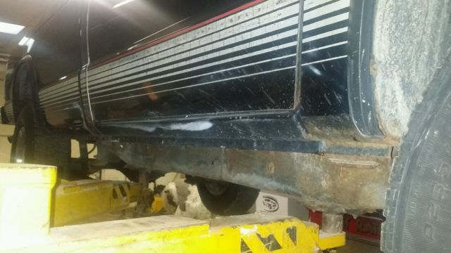 1985 Black Chevrolet S-10 Cab & Chassis