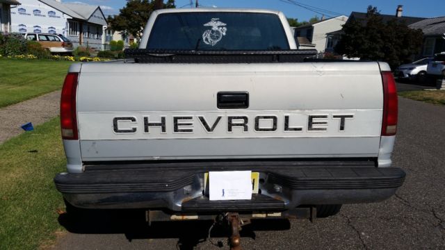1985 Chevrolet Silverado 1500 Cab & Chassis