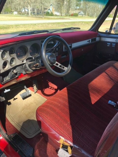 1984 Red Chevrolet Silverado 1500 Reg cab