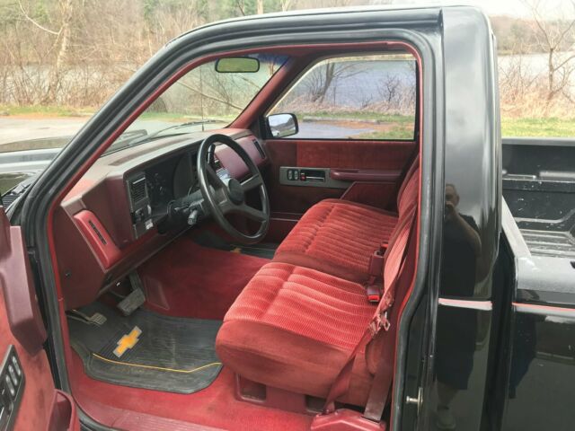 1990 Black Chevrolet Other Pickups