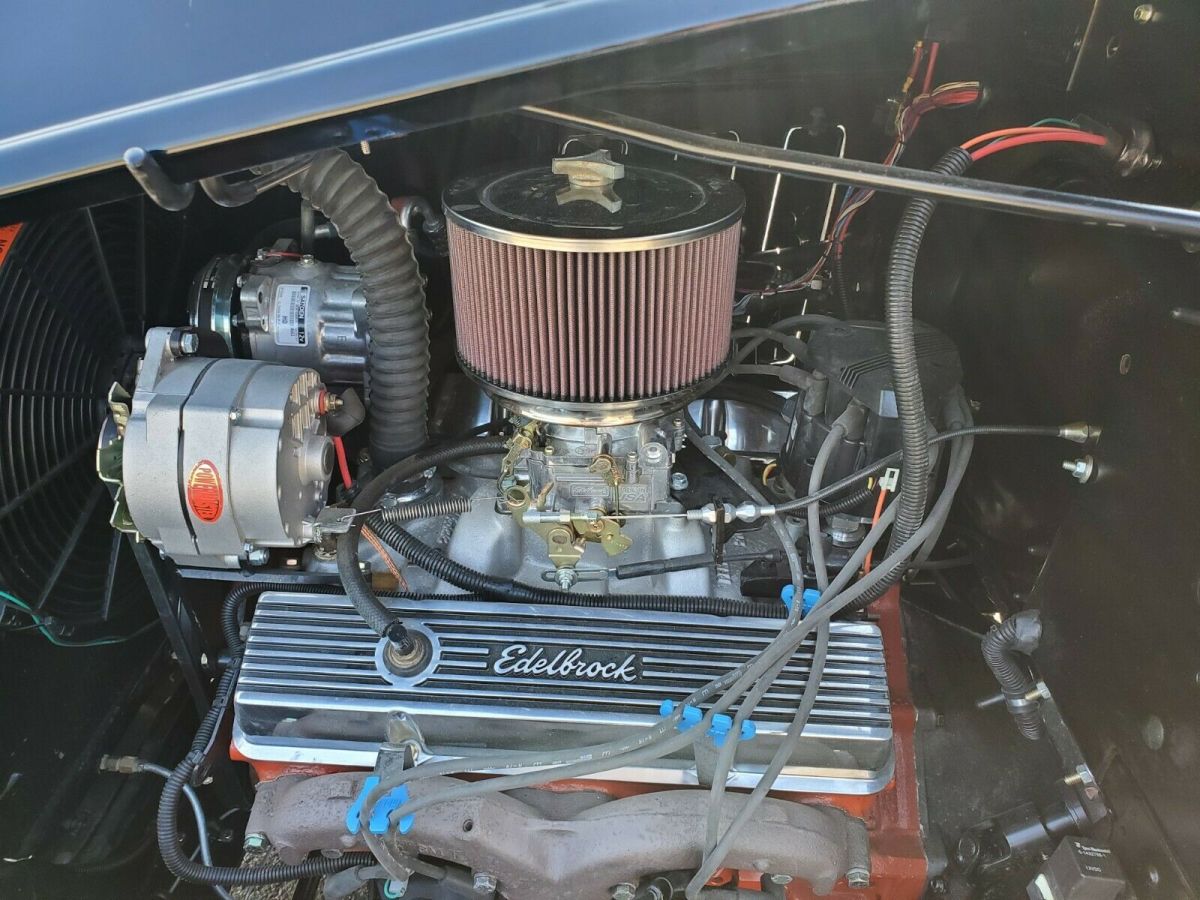 1935 Black Chevrolet Chevy 5 widow coupe Coupe