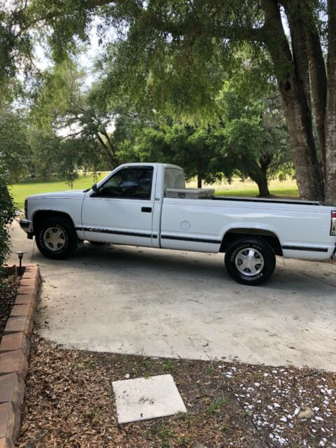 1992 White Chevrolet Silverado 1500