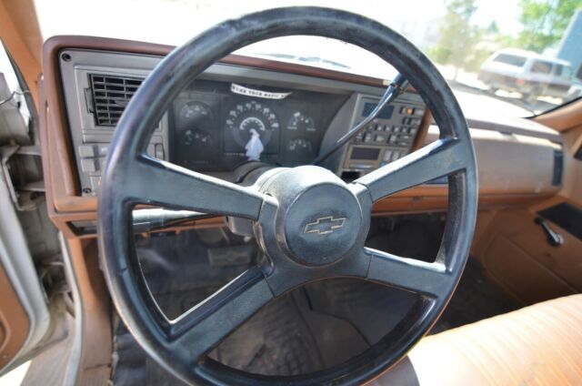 1990 Brown Chevrolet Other Pickups Standard Cab Pickup