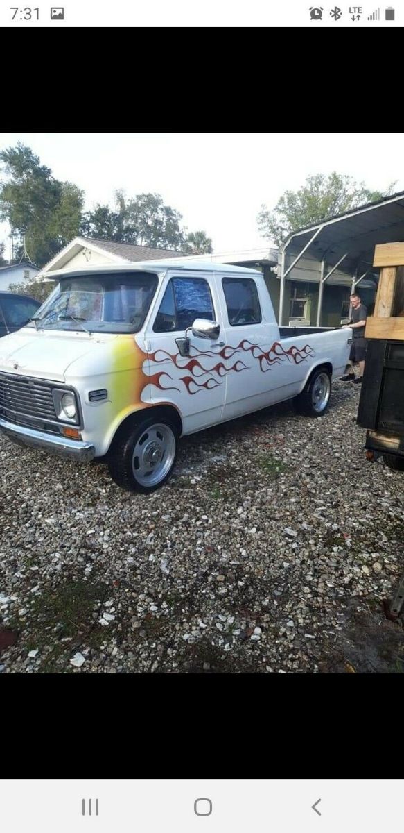 1972 Chevrolet G20 Van Extended Passenger Van