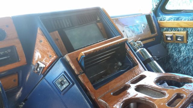 1992 Blue Chevrolet G20 Van