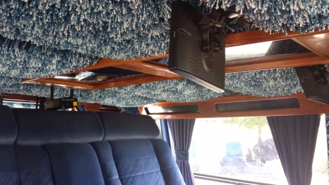 1992 Blue Chevrolet G20 Van