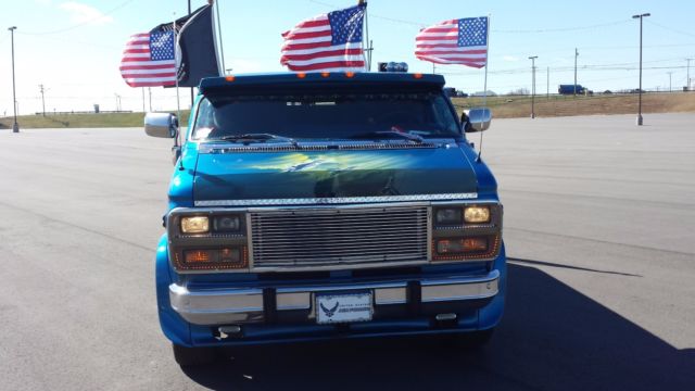 1992 Blue Chevrolet G20 Van