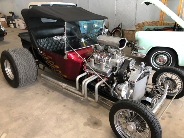 1923 Burgundy/Black Ford Model T