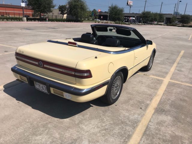 1990 Yellow Chrysler Other Convertible