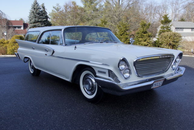 1961 White Chrysler Town & Country Wagon