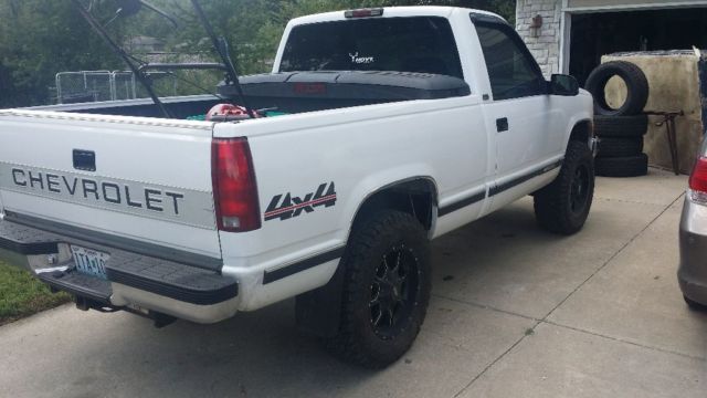 1994 White Chevrolet C/K Pickup 1500 Standard Cab Pickup