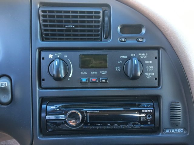 1994 Gold Ford Thunderbird Coupe