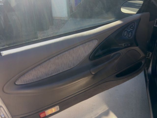 1994 Gold Ford Thunderbird Coupe