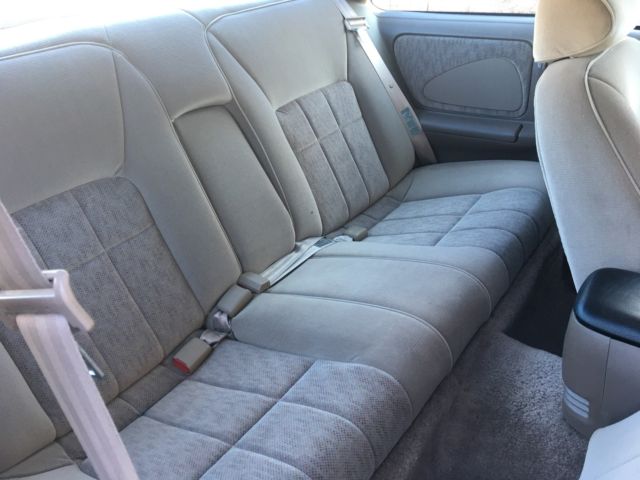 1994 Gold Ford Thunderbird Coupe