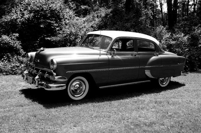 1954 Green Chevrolet Bel Air/150/210 Sedan