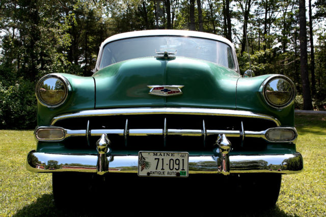 1954 Green Chevrolet Bel Air/150/210 Sedan