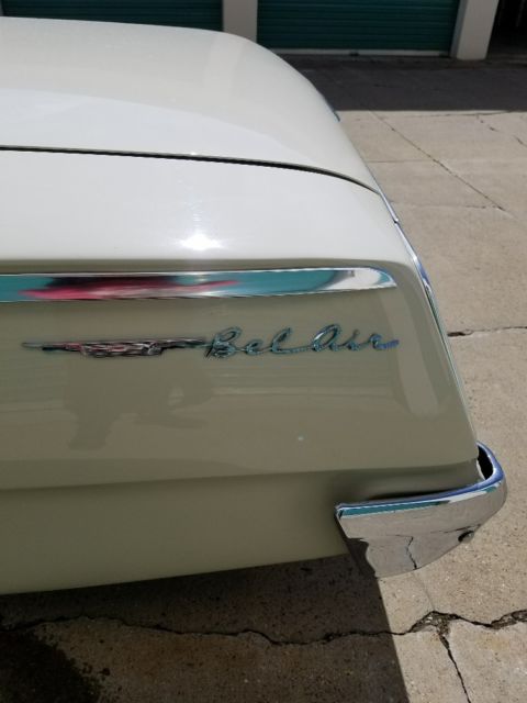 1962 Cream Chevrolet Bel Air/150/210 Sedan