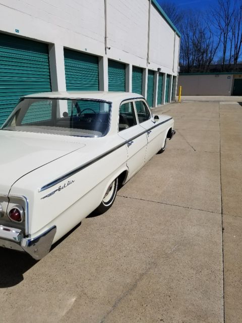 1962 Cream Chevrolet Bel Air/150/210 Sedan