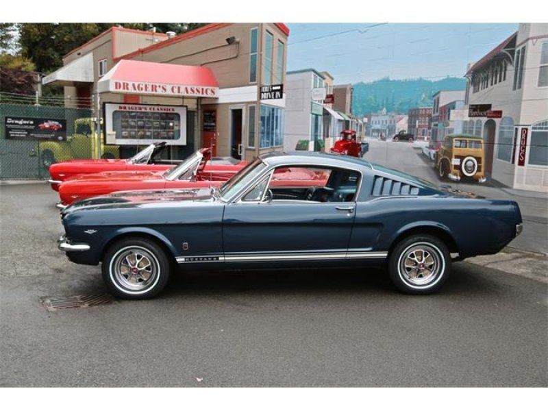 1965 Blue Ford Mustang
