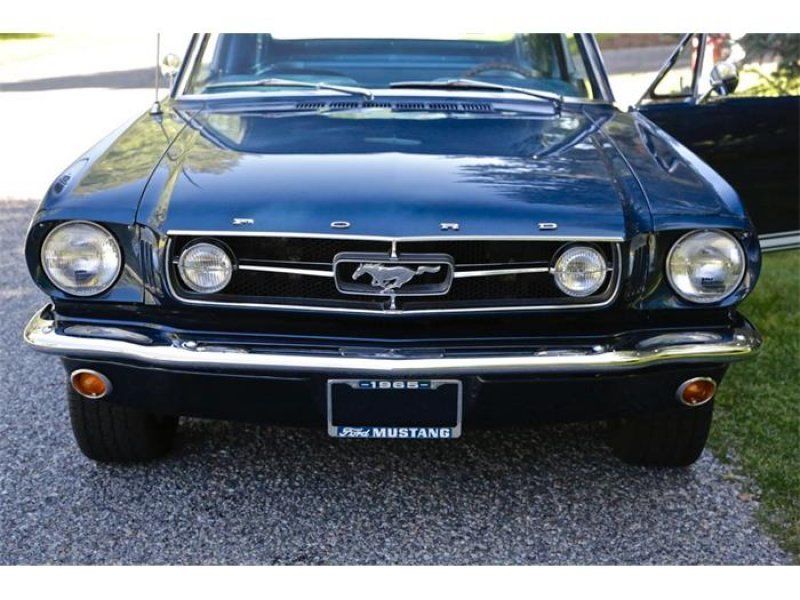 1965 Blue Ford Mustang