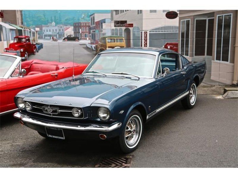 1965 Blue Ford Mustang