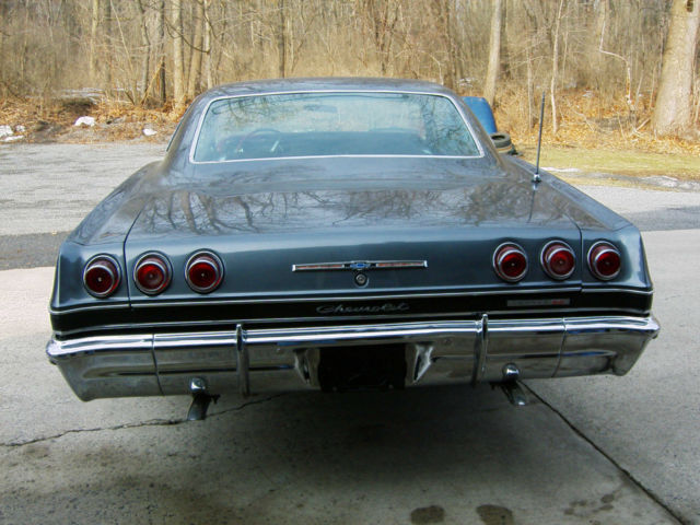 1965 Gray Chevrolet Impala Coupe