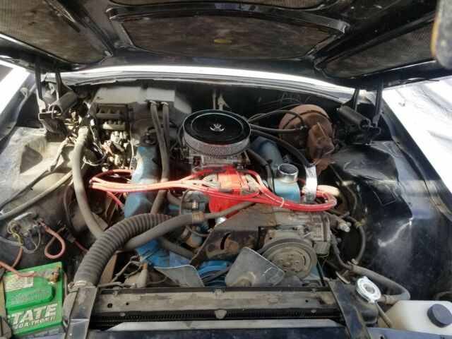 1967 White Ford Thunderbird Coupe